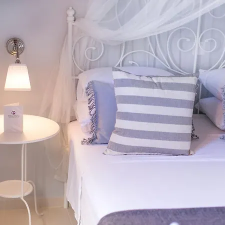 Thea And Apart Otel