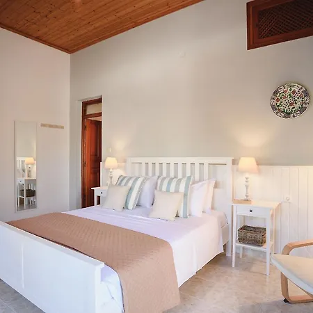 Thea And Apart Otel Líndos