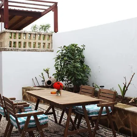 Thea And Apart Otel 2*